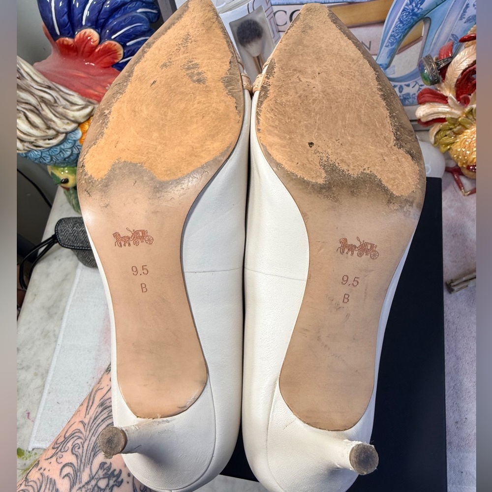 Coach Lauri Pointed Toe Pumps - Picture 11 of 11